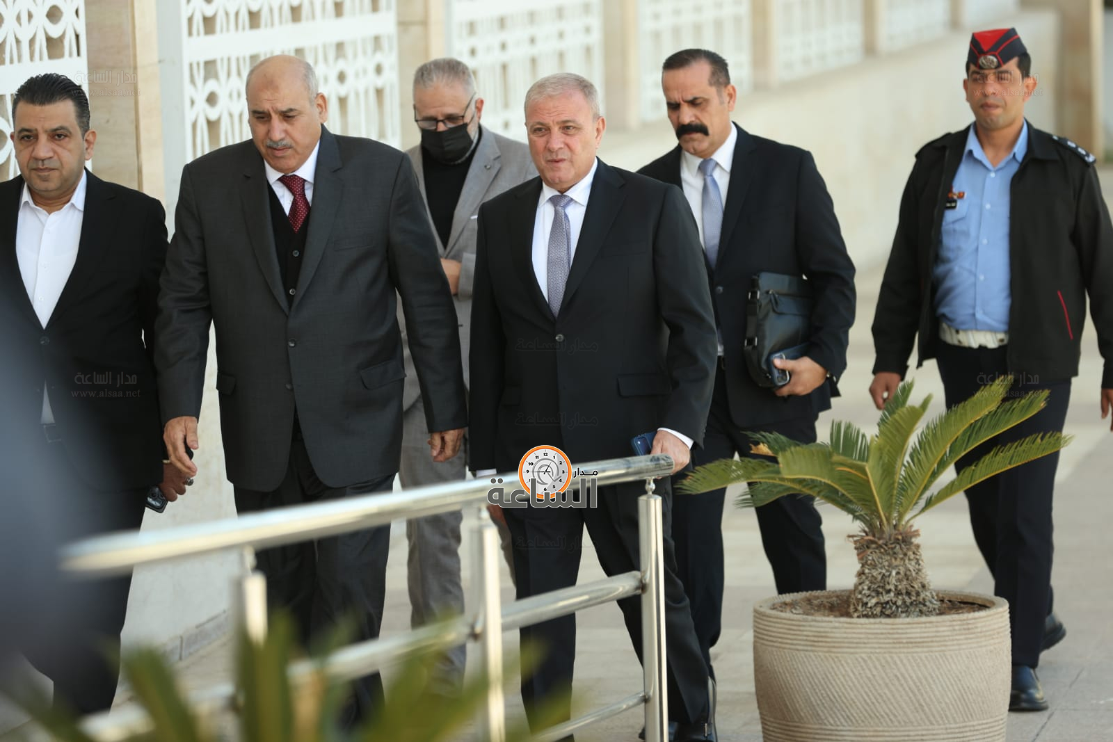 Madar Al-Saa Images 0.35830749594217304