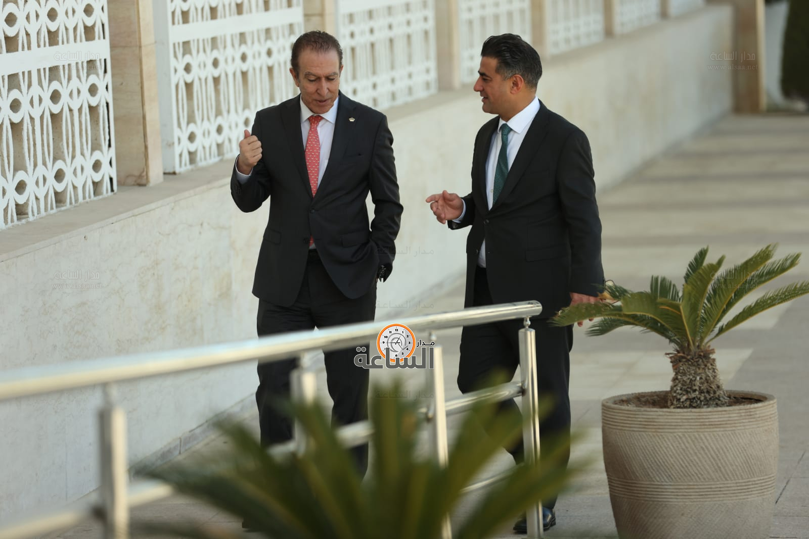 Madar Al-Saa Images 0.7756914677163383