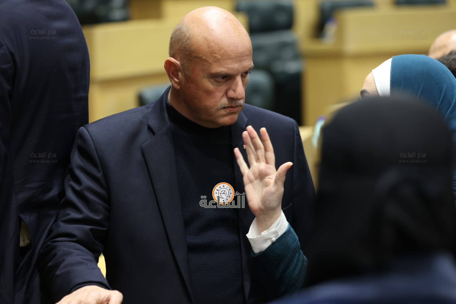 Madar Al-Saa Images 0.015399444180520194