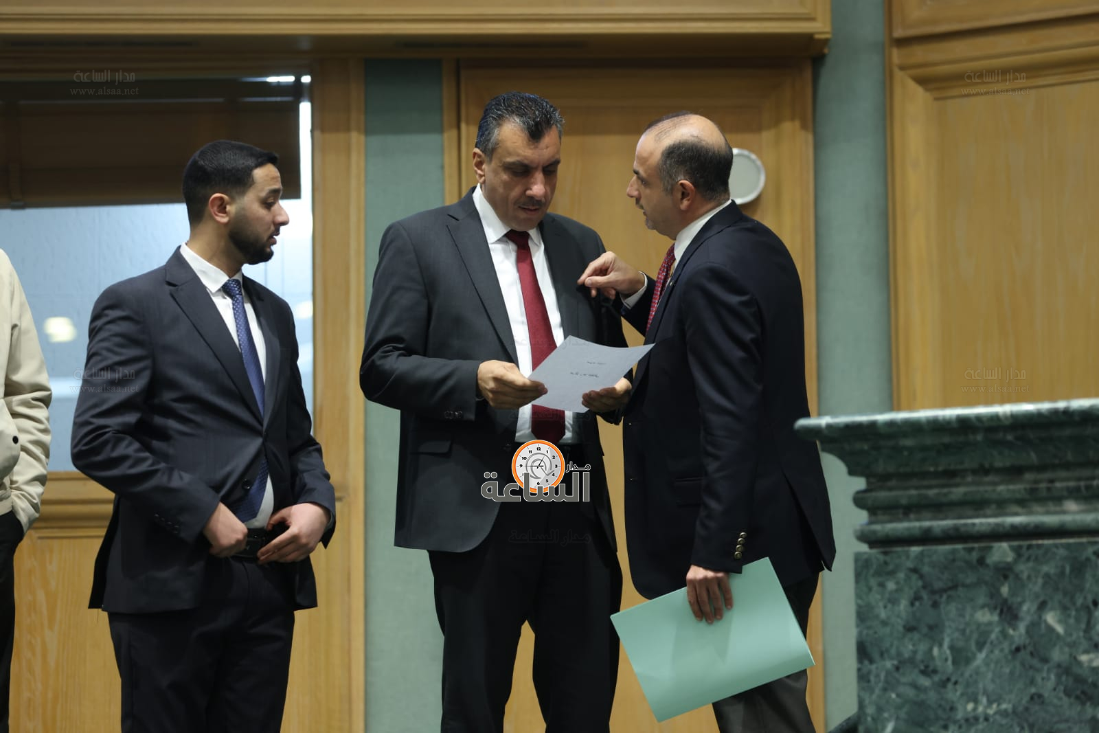 Madar Al-Saa Images 0.9353053517324166