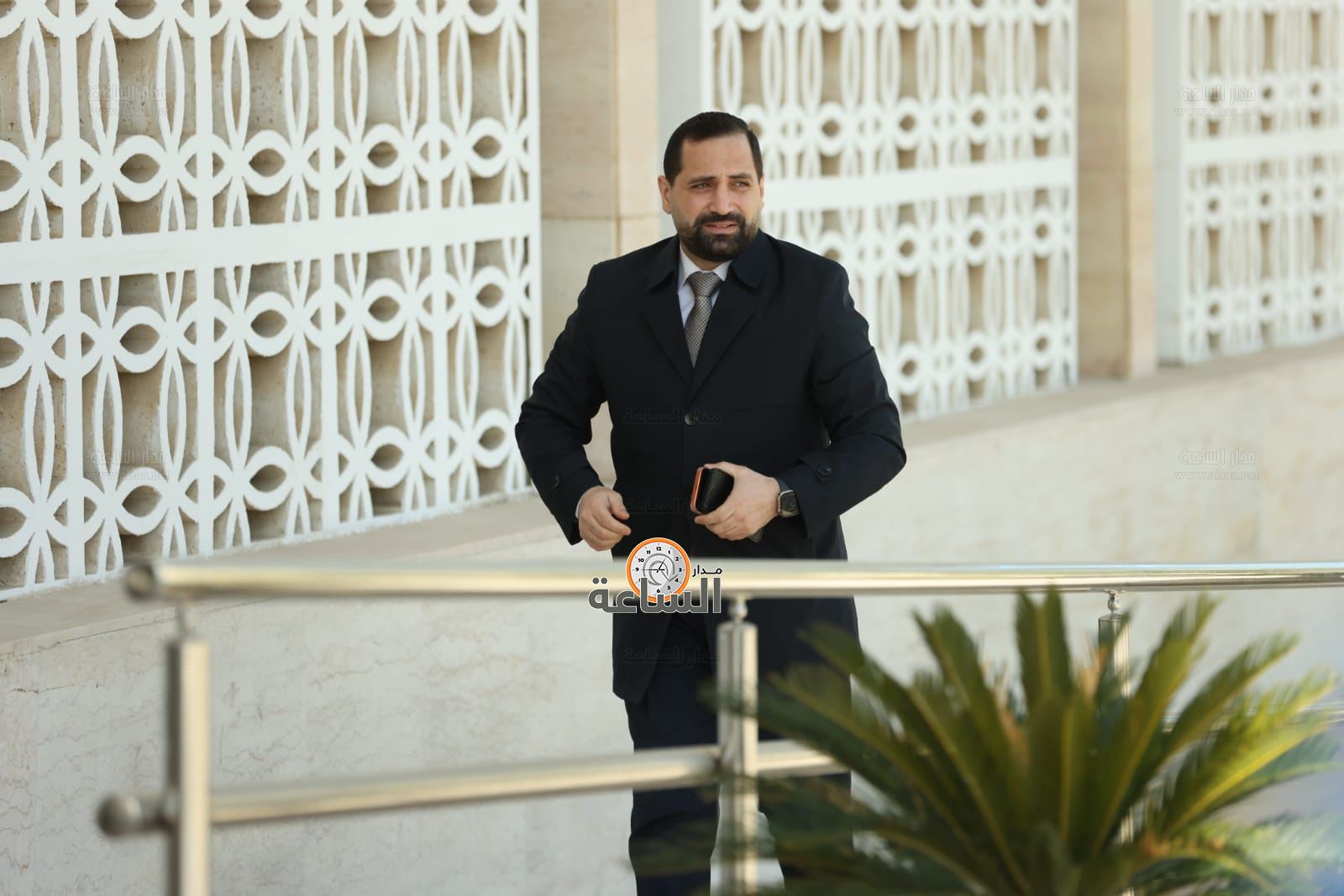 Madar Al-Saa Images 0.04050387704657532