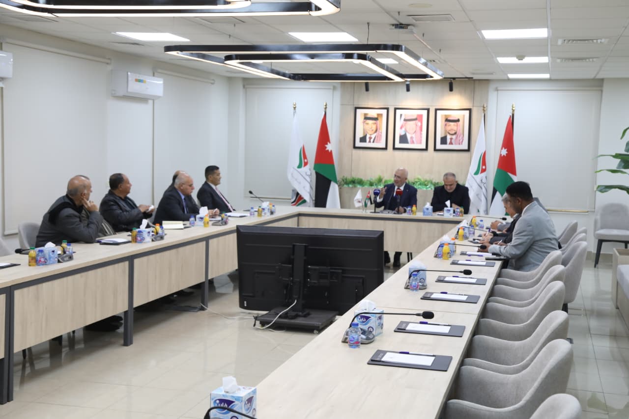 Madar Al-Saa Images 0.021285447482201625