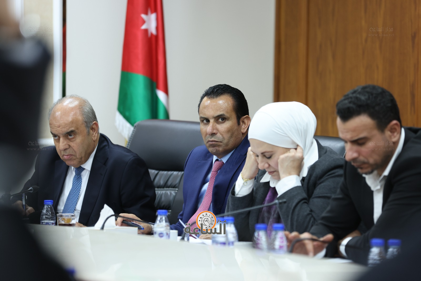 Madar Al-Saa Images 0.9833606392610421