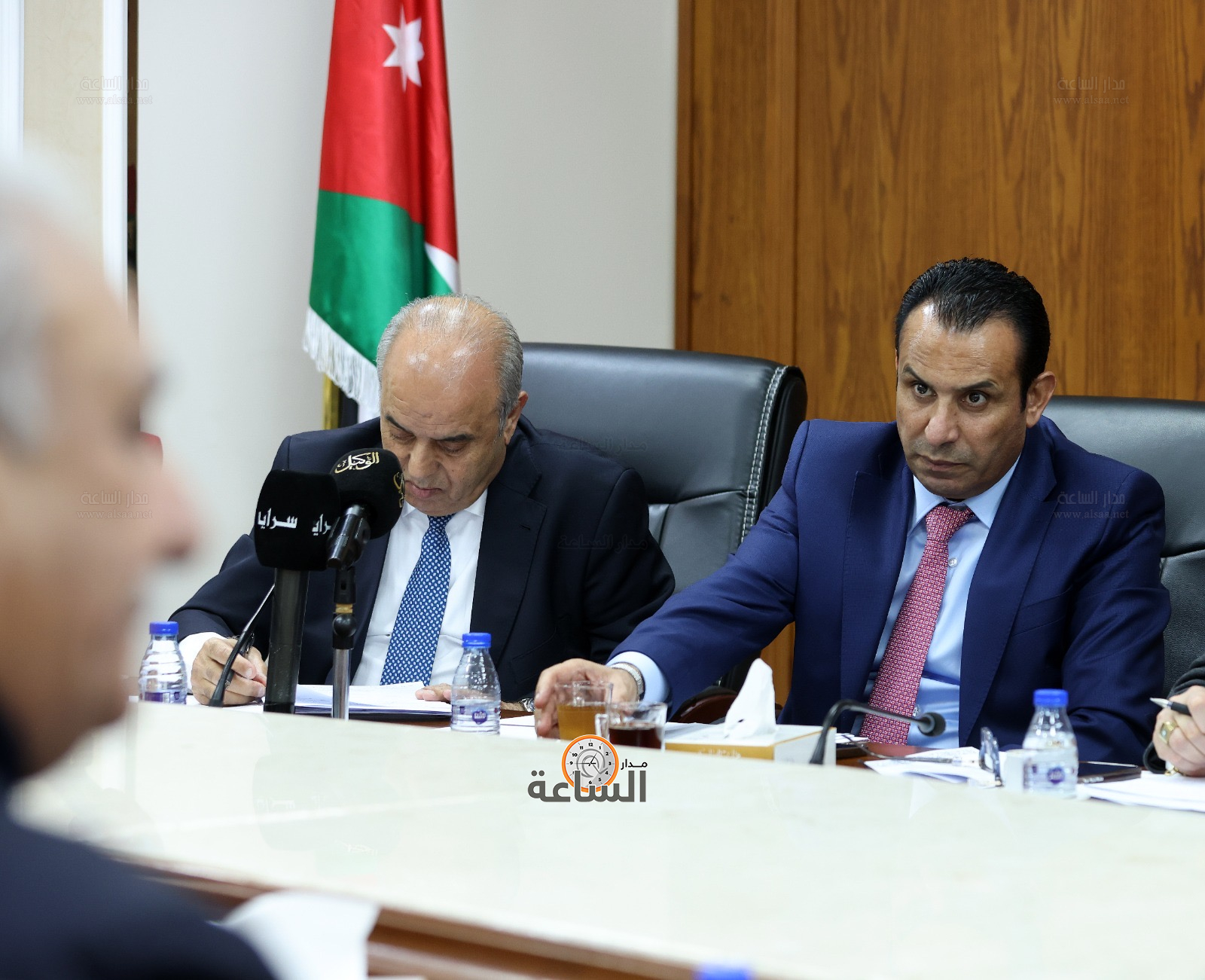 Madar Al-Saa Images 0.2370589813648143