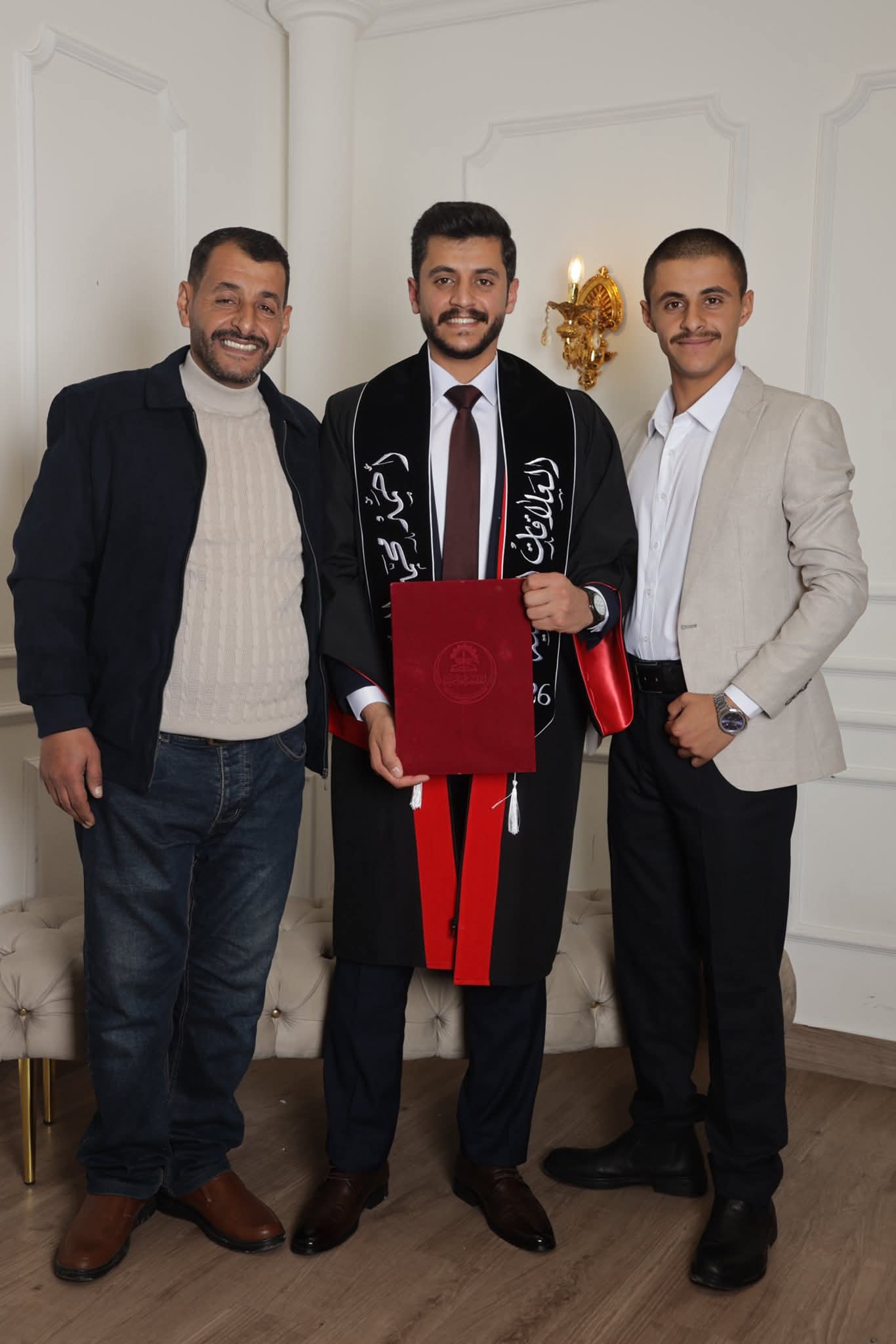 Madar Al-Saa Images 0.13137515026489321