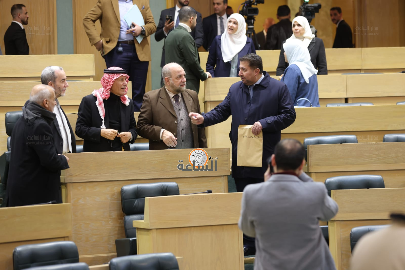 Madar Al-Saa Images 0.06808954065379369