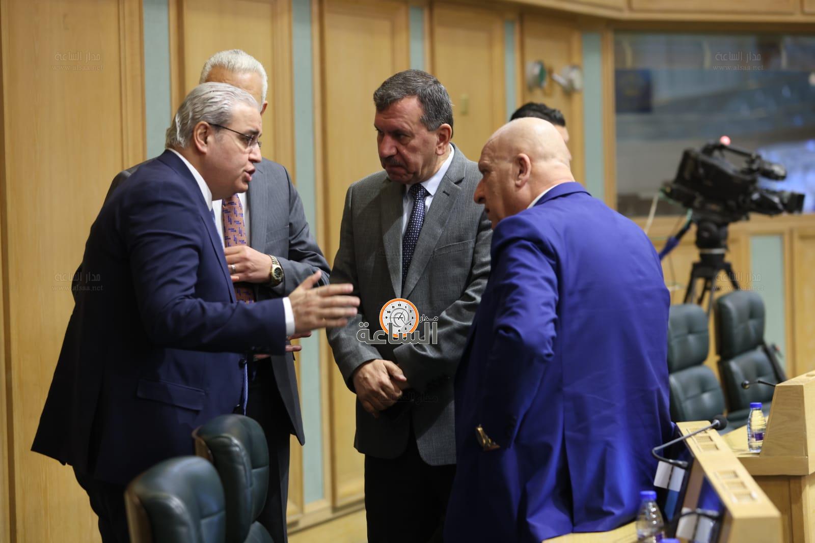 Madar Al-Saa Images 0.6522208640495409