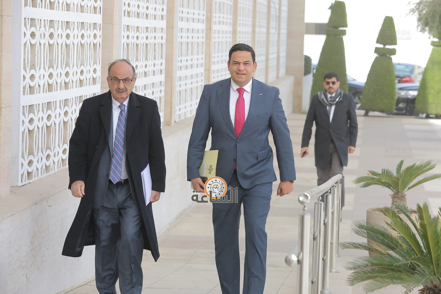 Madar Al-Saa Images 0.38548536047065485