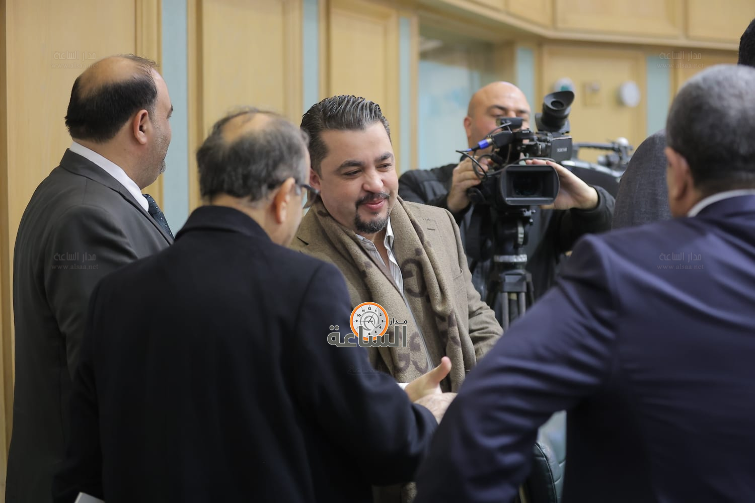 Madar Al-Saa Images 0.5732328414599965