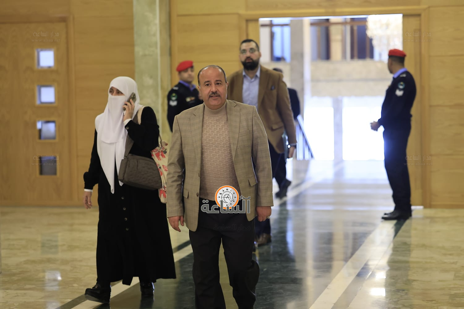 Madar Al-Saa Images 0.8042044766518445