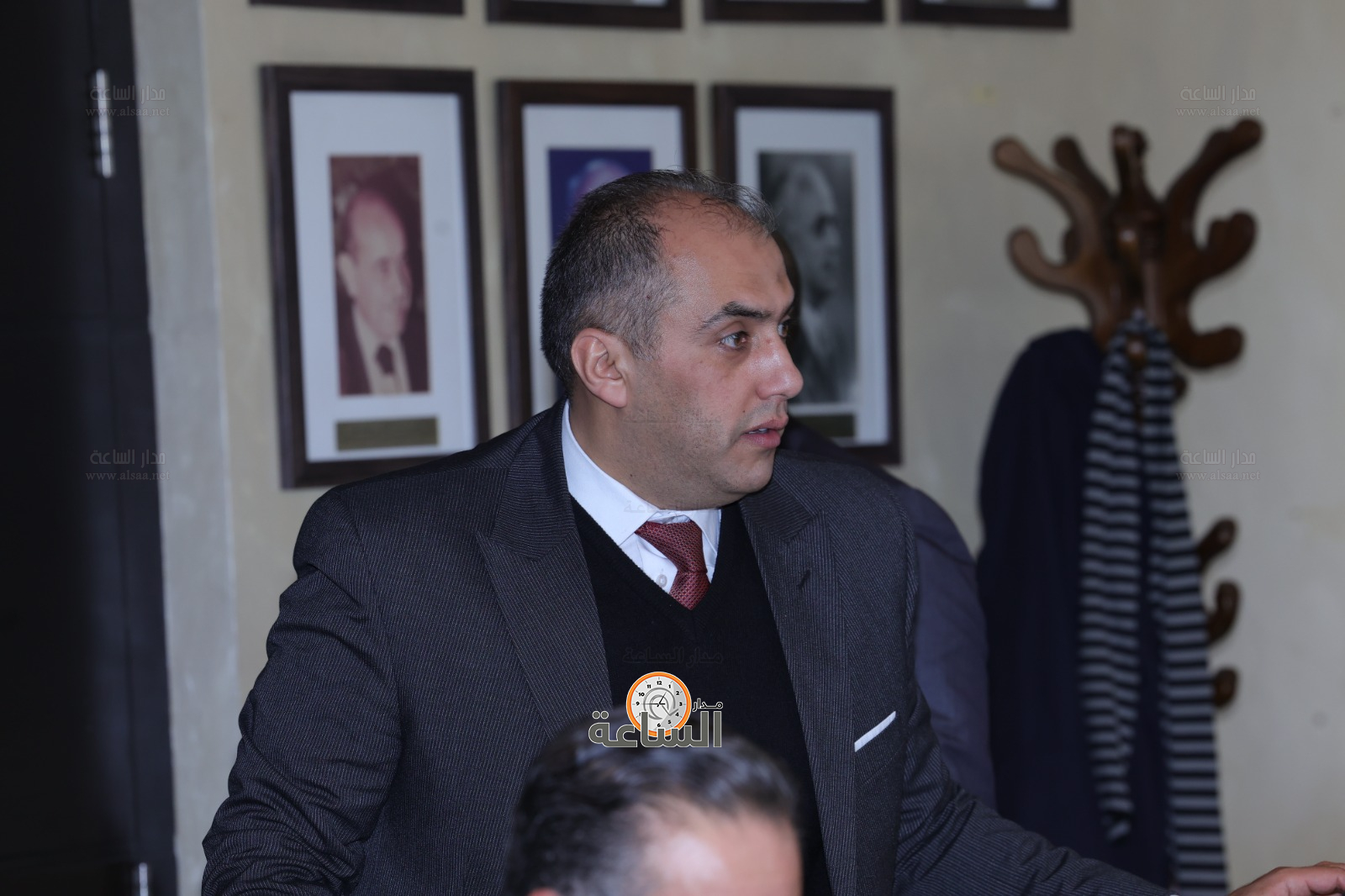 Madar Al-Saa Images 0.16839291101693177