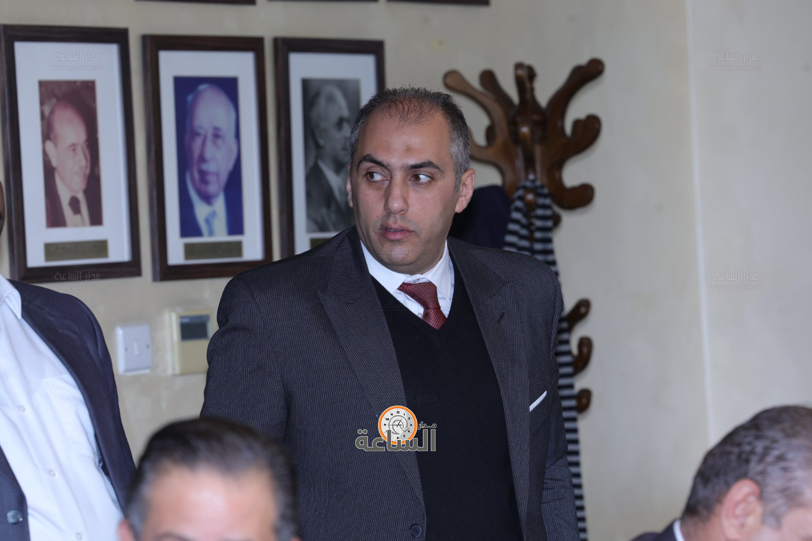 Madar Al-Saa Images 0.4026409214916229