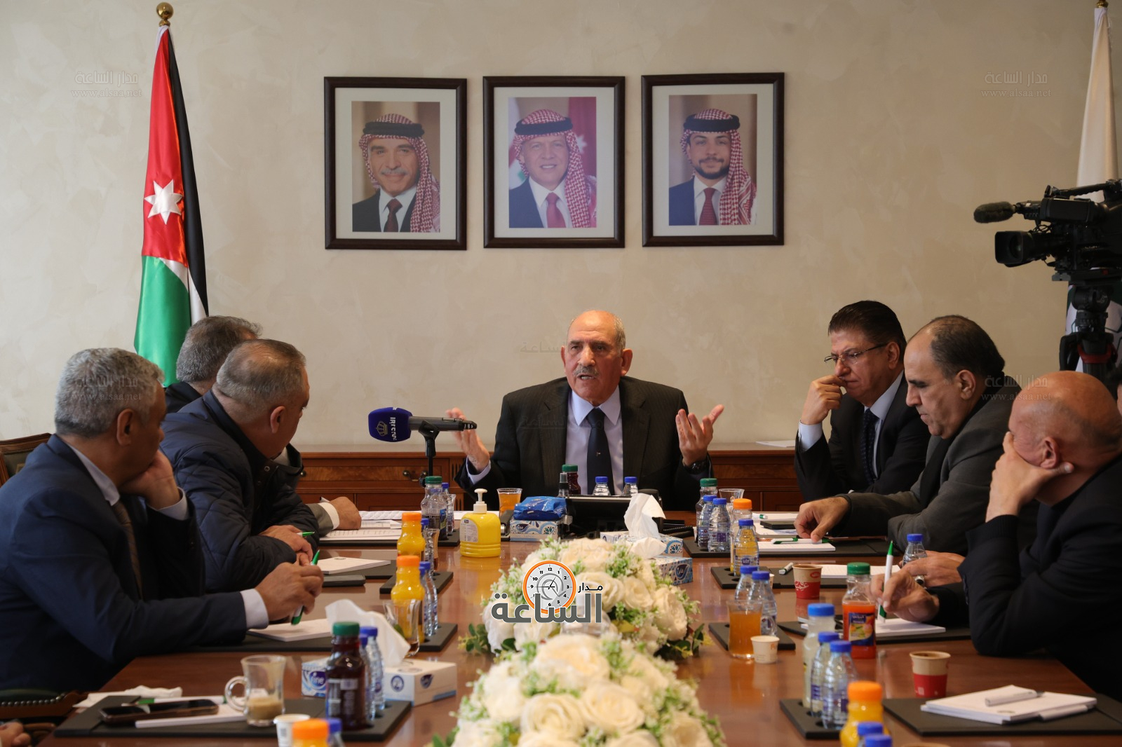 Madar Al-Saa Images 0.5996548123509328