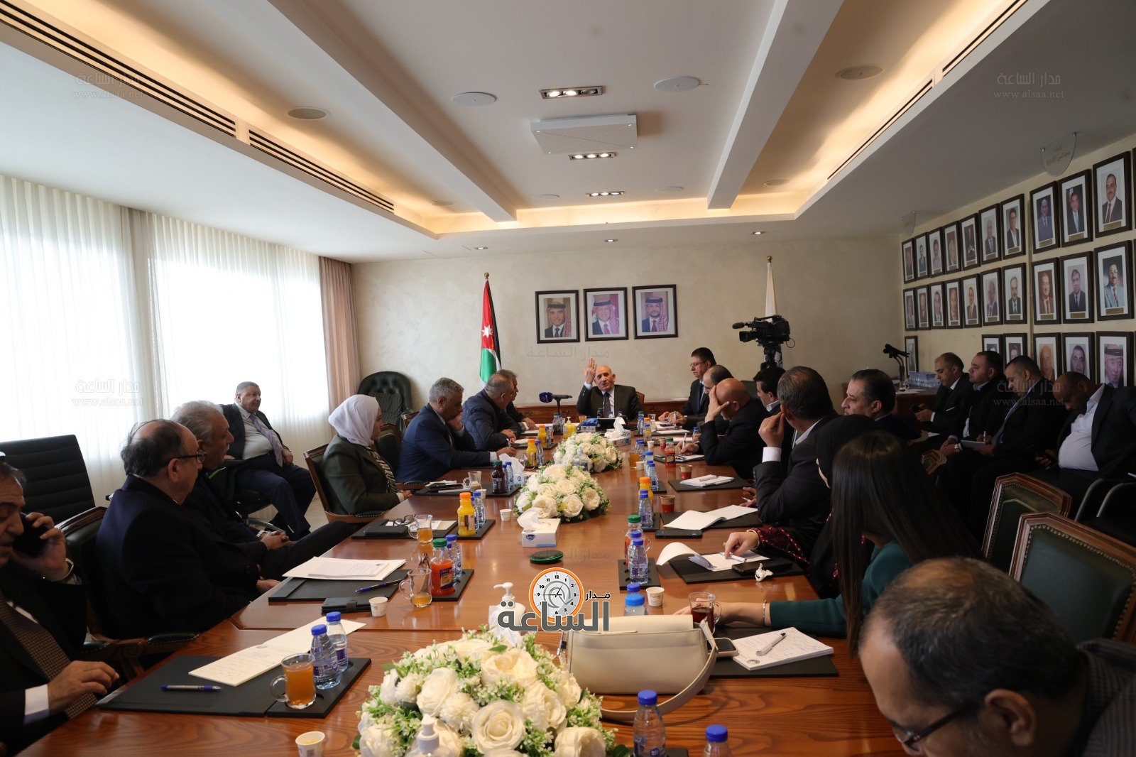 Madar Al-Saa Images 0.689205916778978