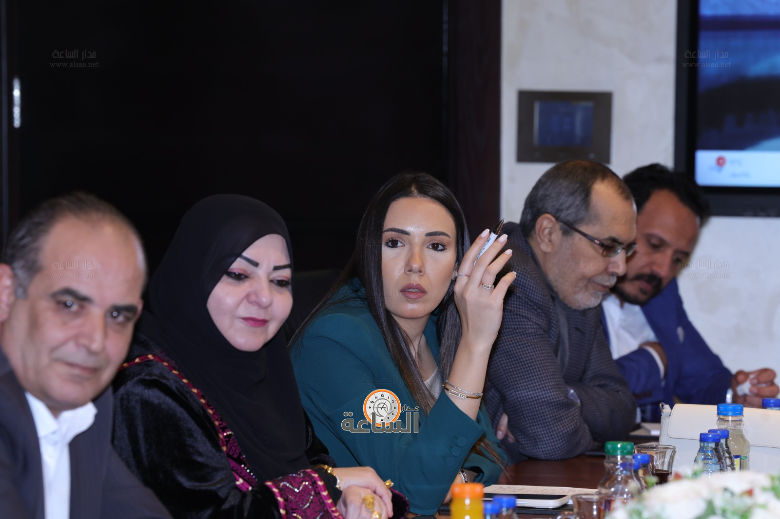 Madar Al-Saa Images 0.901246542108768