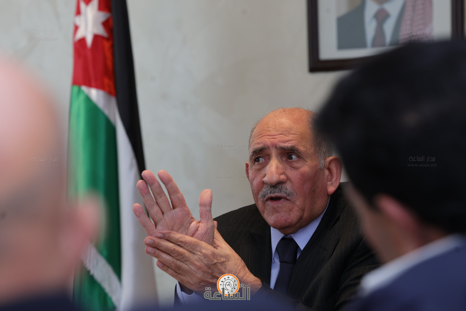 Madar Al-Saa Images 0.9756986050597506