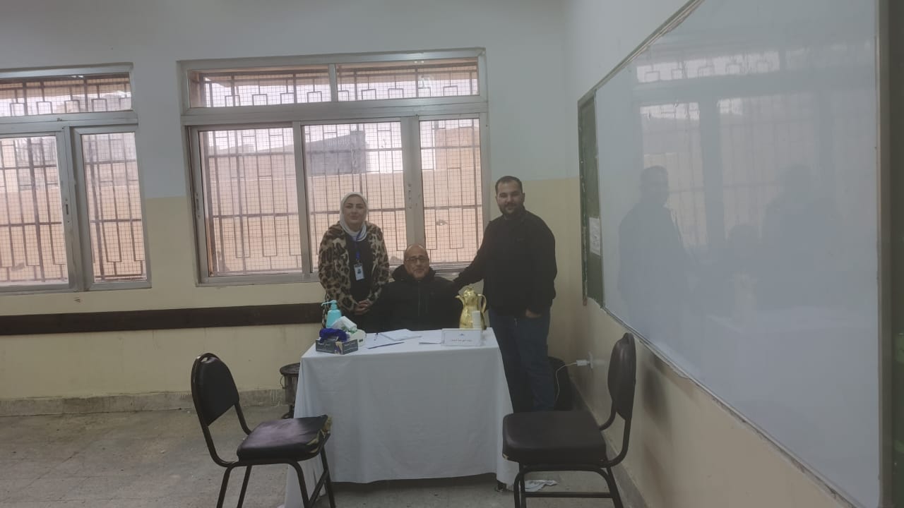 Madar Al-Saa Images 0.15653314483589487