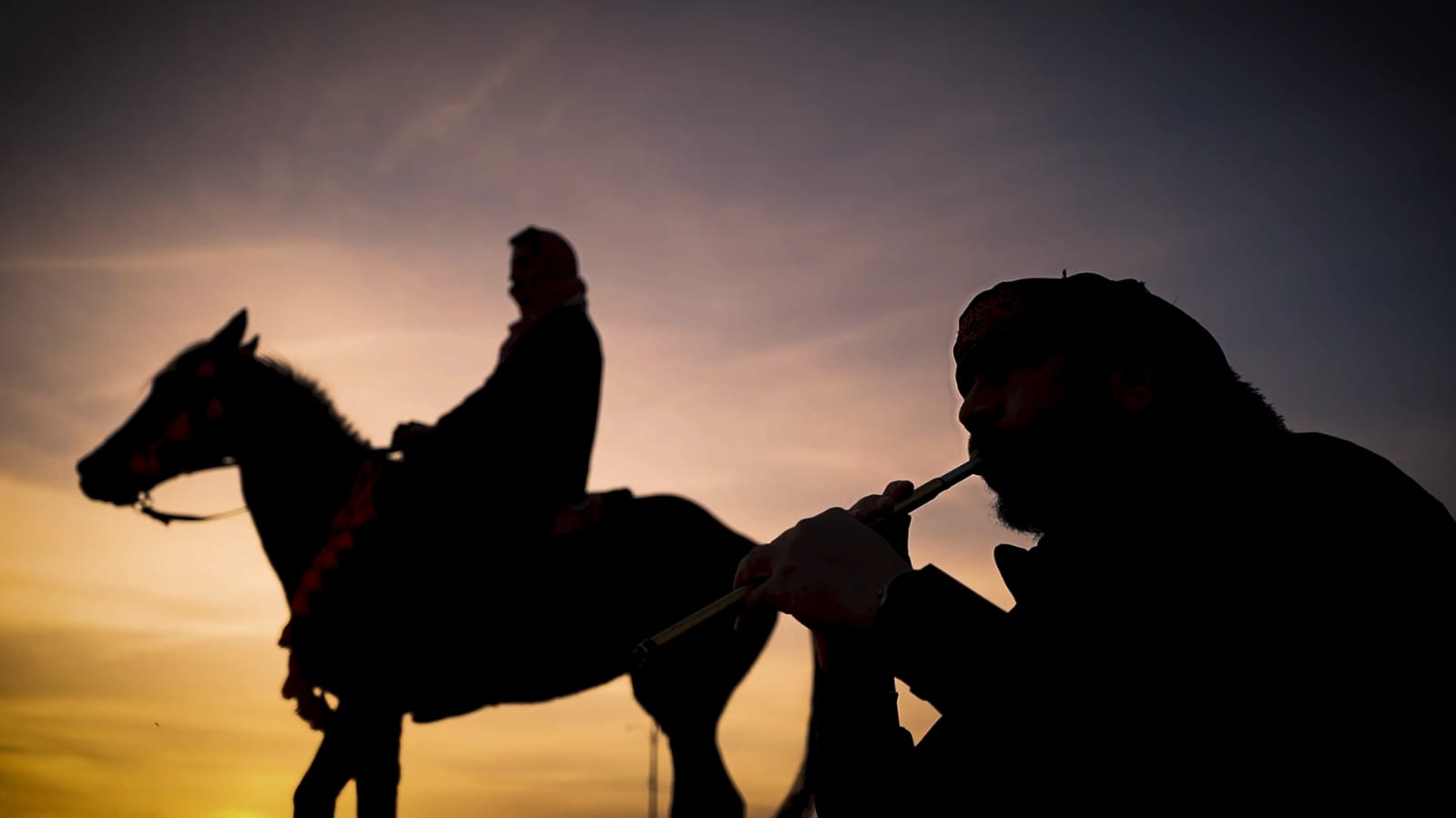 Madar Al-Saa Images 0.3628779601852835