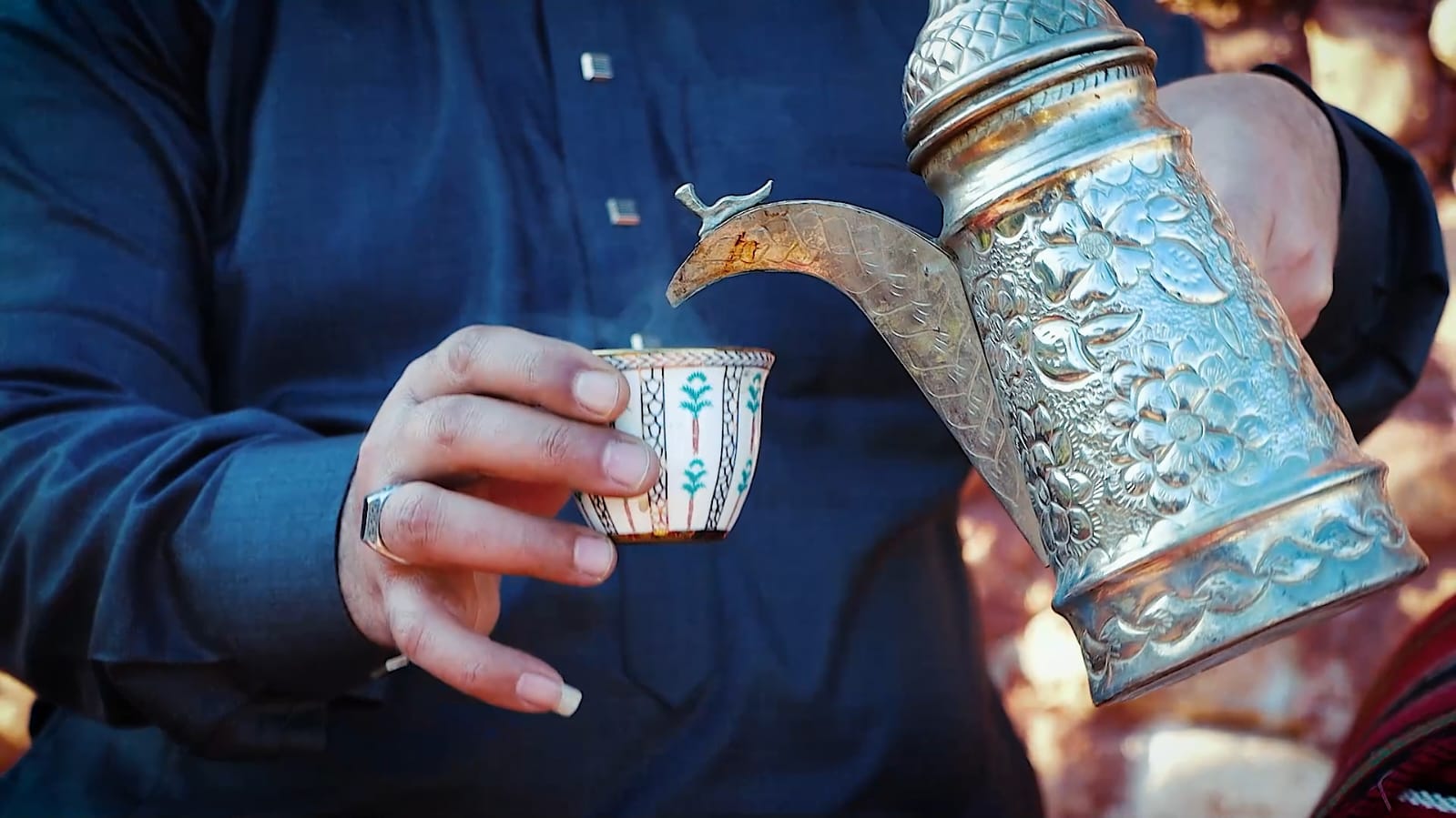 Madar Al-Saa Images 0.7734142652986099