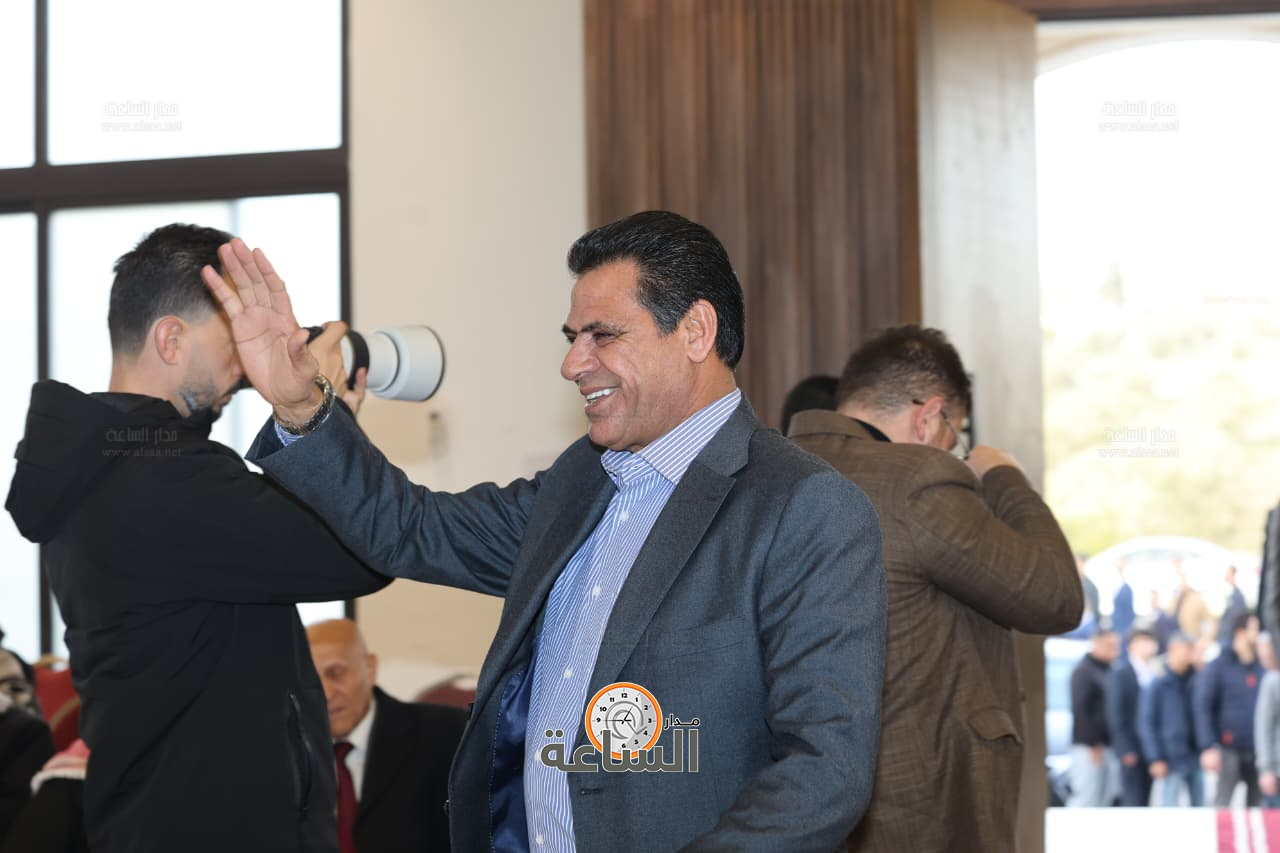 Madar Al-Saa Images 0.30045640632331483