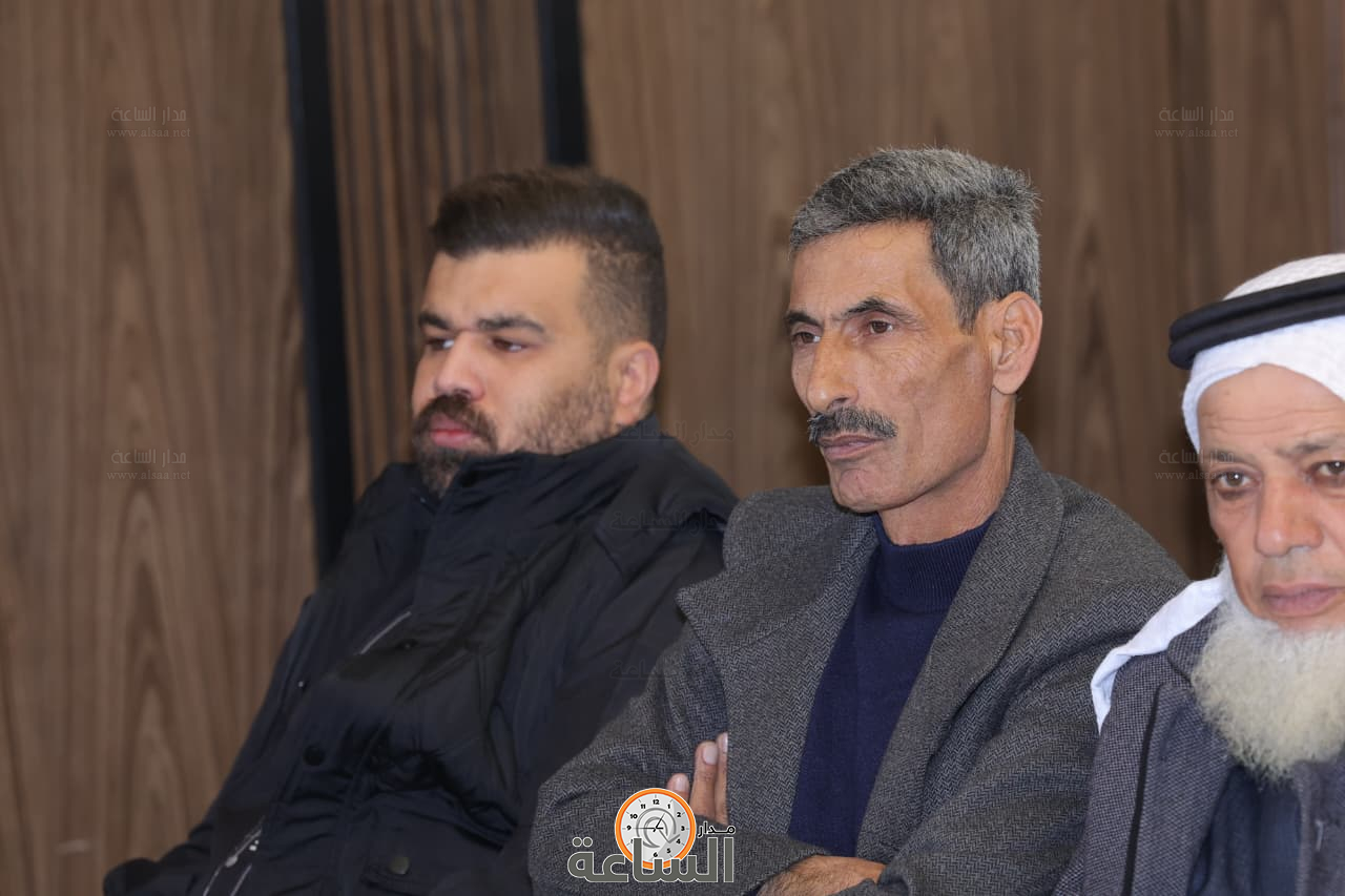 Madar Al-Saa Images 0.762885773234176