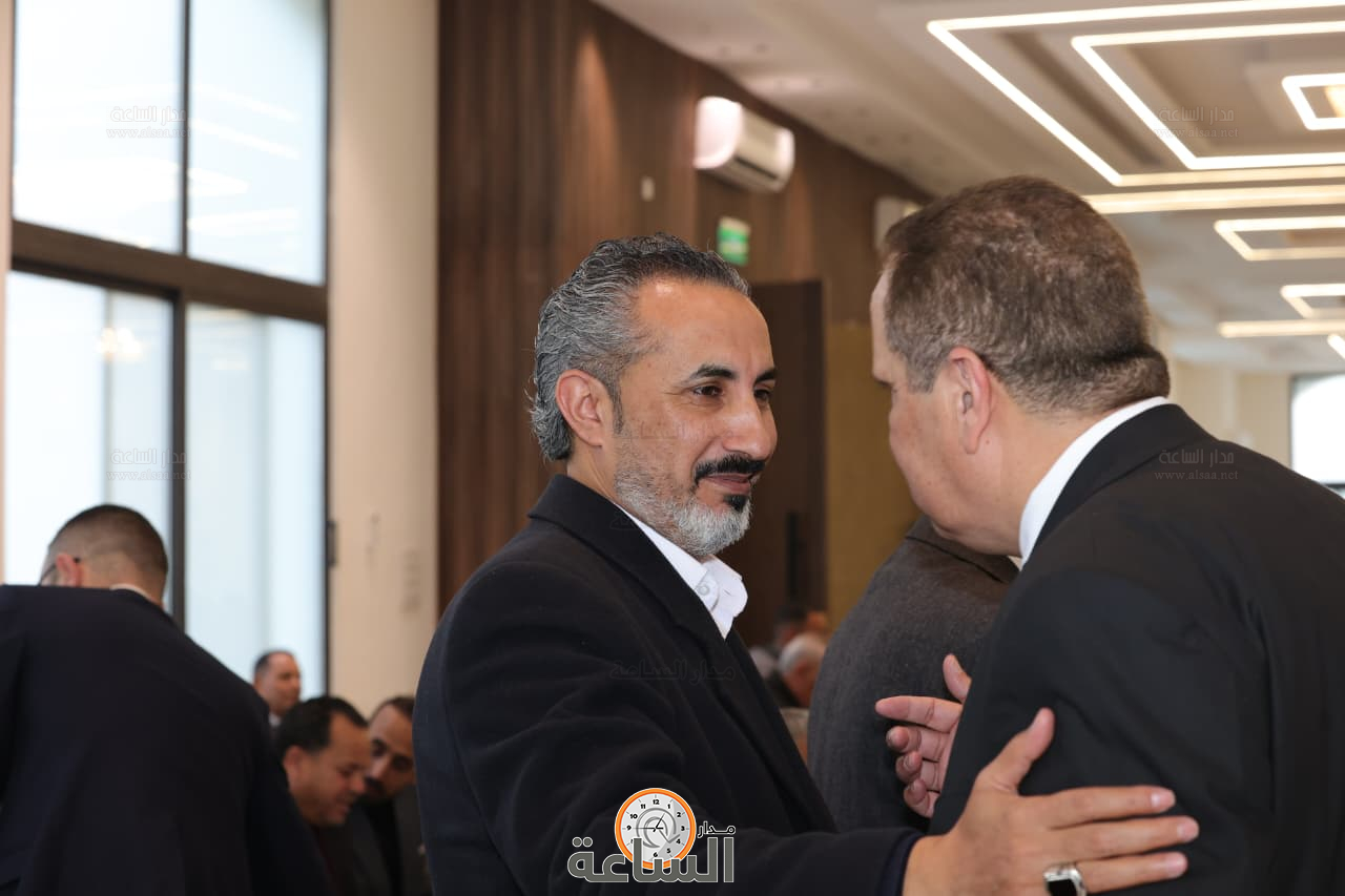 Madar Al-Saa Images 0.4239641868127424