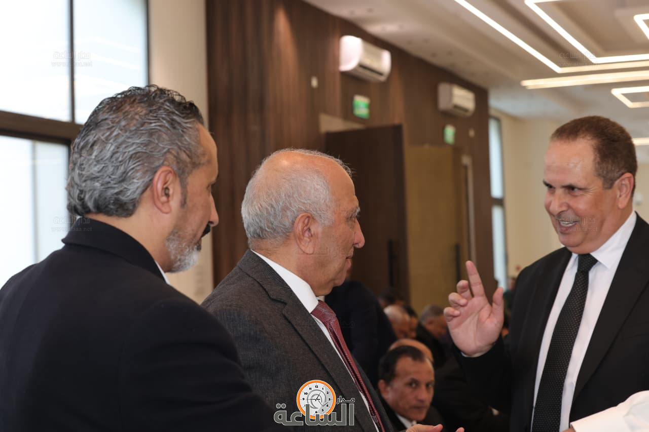 Madar Al-Saa Images 0.5421752803463318