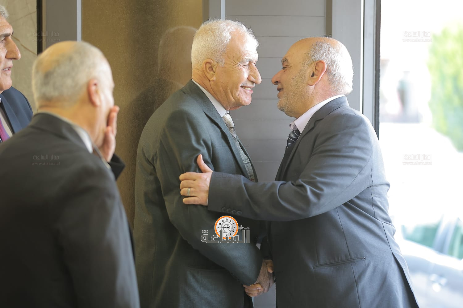 Madar Al-Saa Images 0.14832918156985775