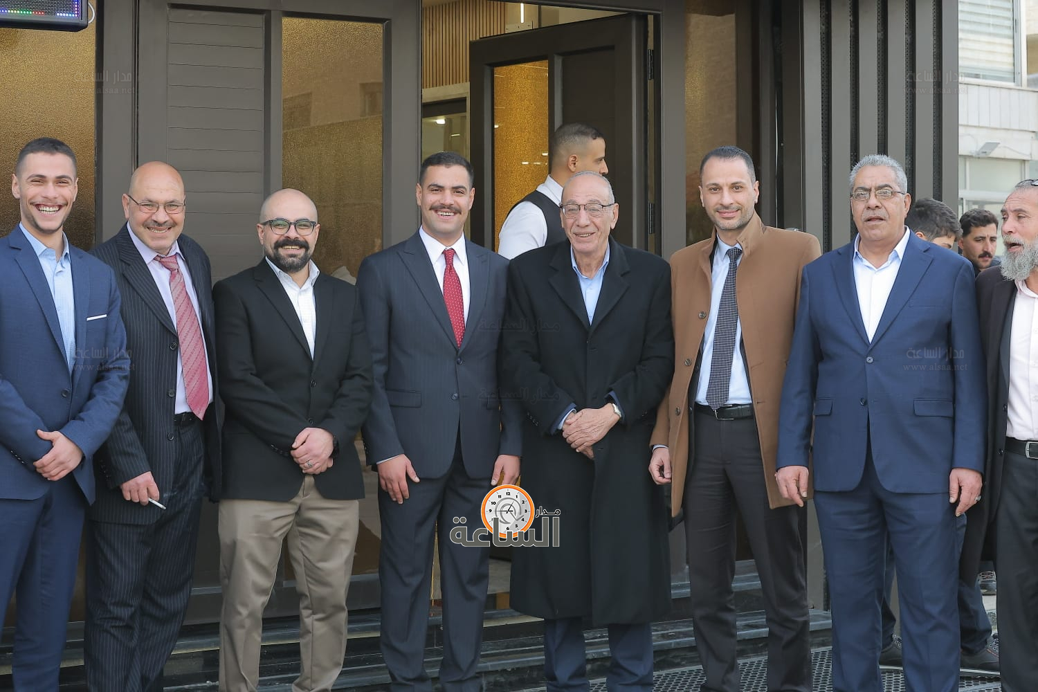 Madar Al-Saa Images 0.5712454835875798