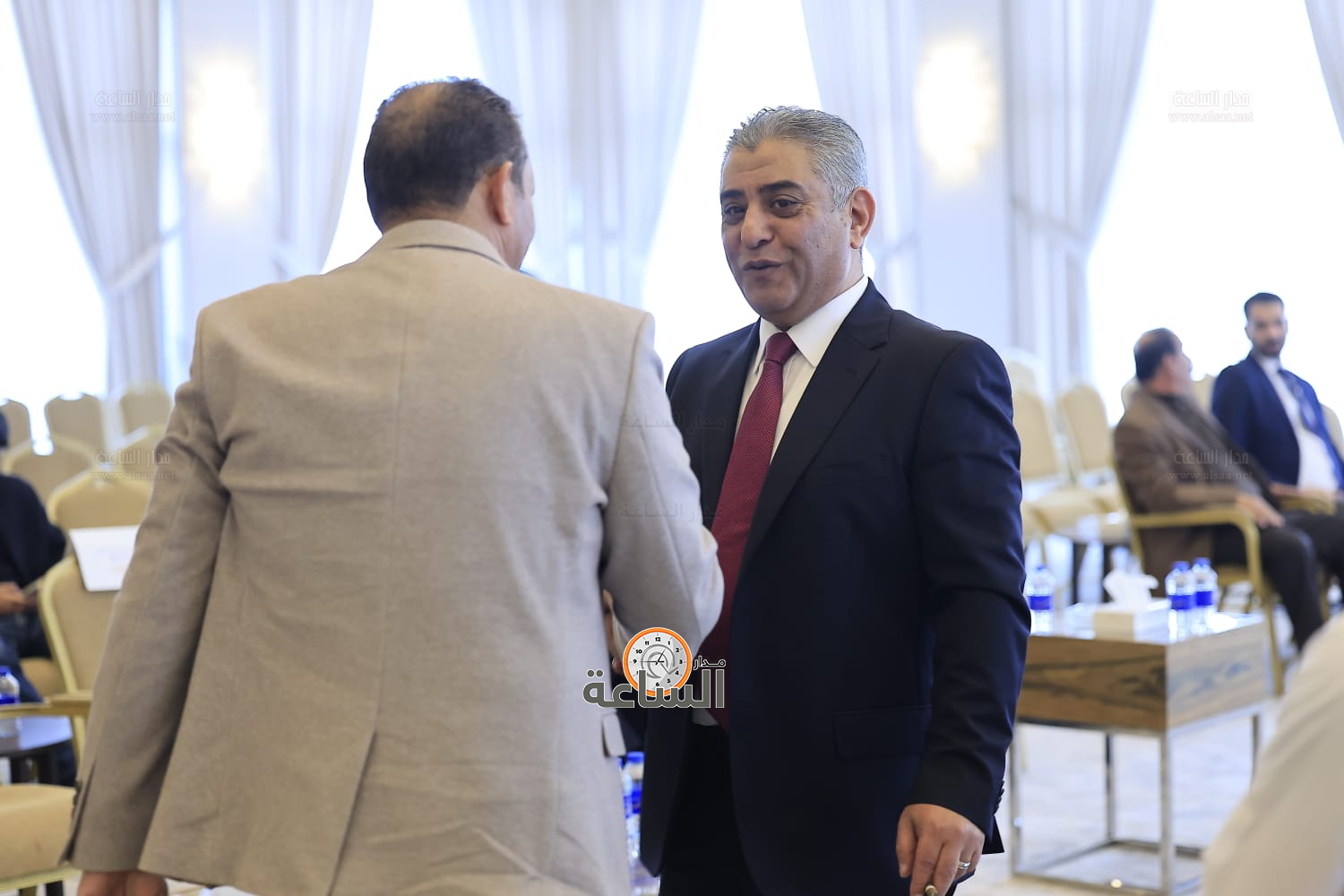 Madar Al-Saa Images 0.4082903342874812