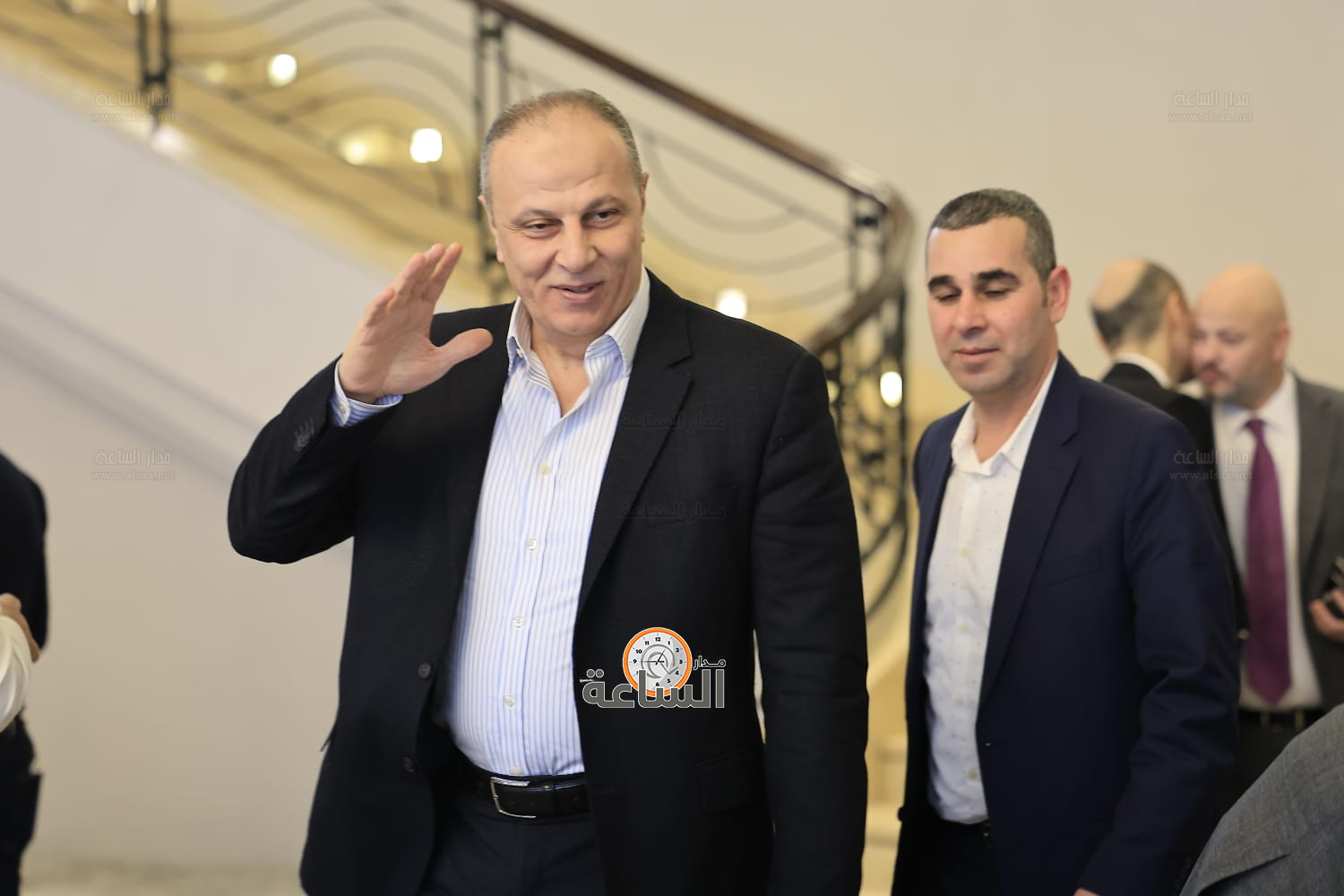 Madar Al-Saa Images 0.3679630251122453