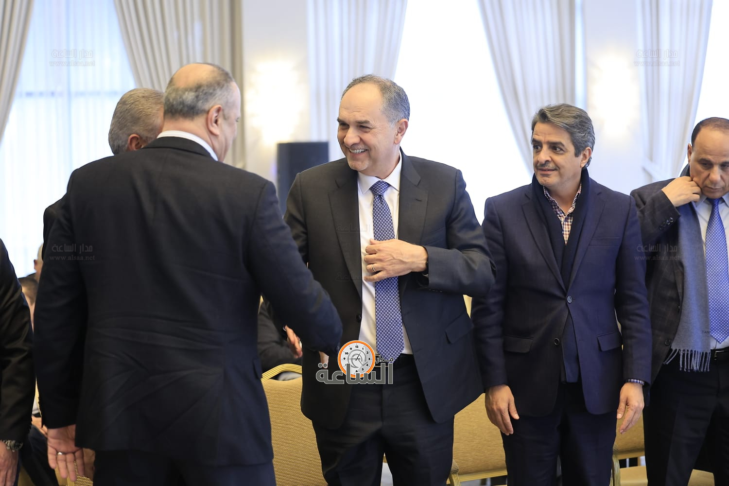 Madar Al-Saa Images 0.8150881212261349