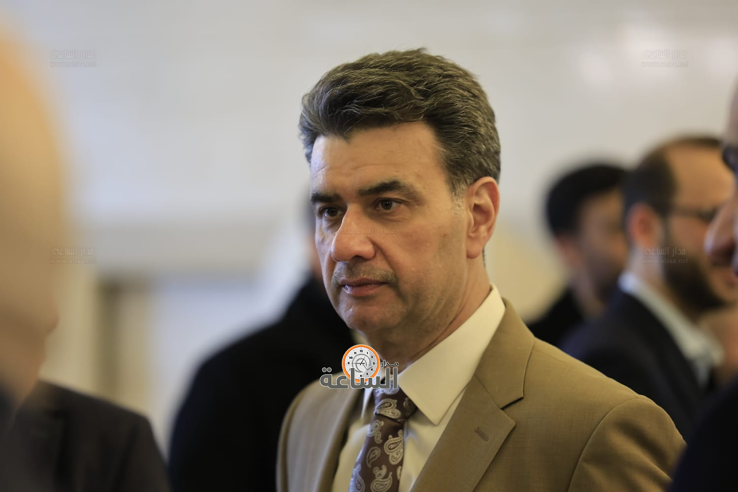 Madar Al-Saa Images 0.81822612752599