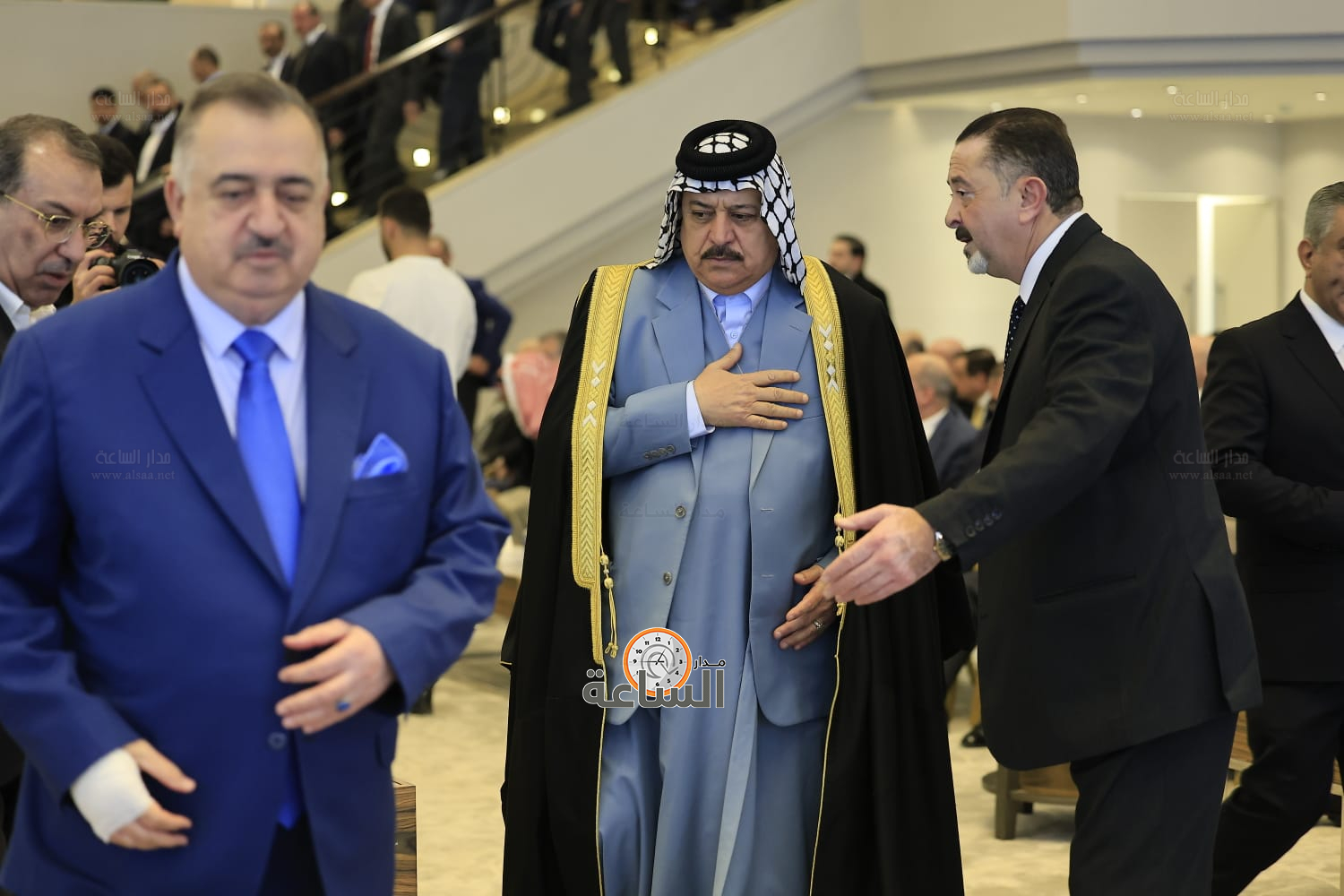 Madar Al-Saa Images 0.41725082397380175