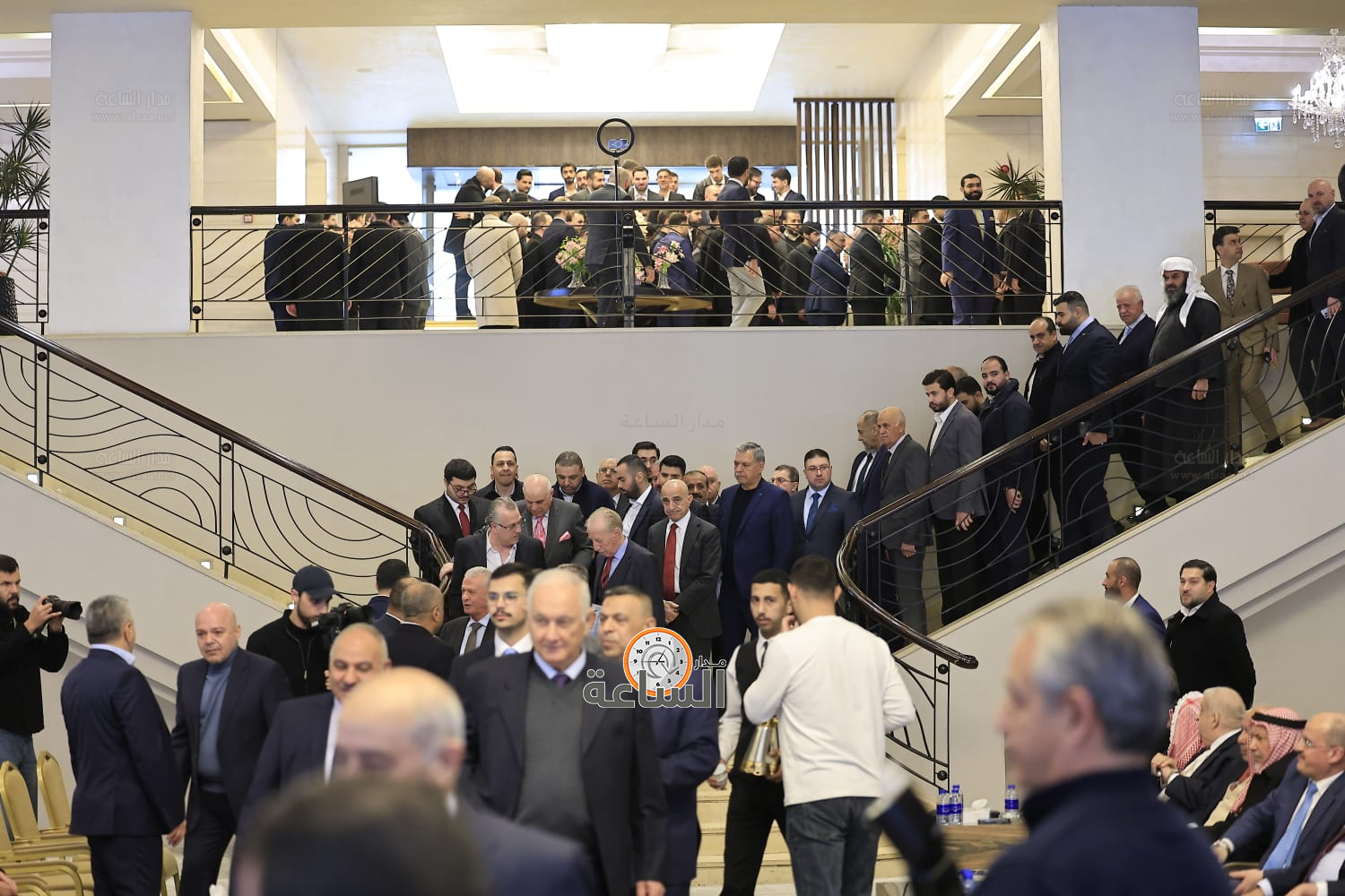 Madar Al-Saa Images 0.8262128707063421