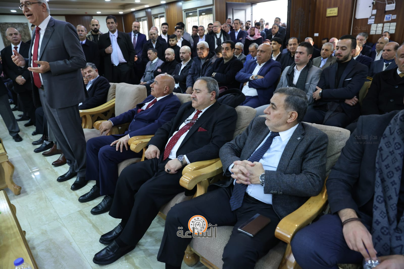 Madar Al-Saa Images 0.33140960415169396