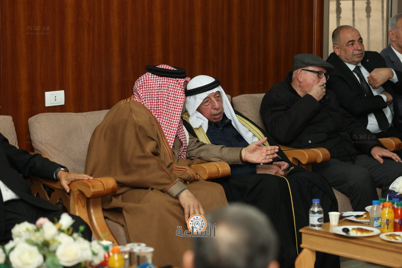 Madar Al-Saa Images 0.8455630225360842