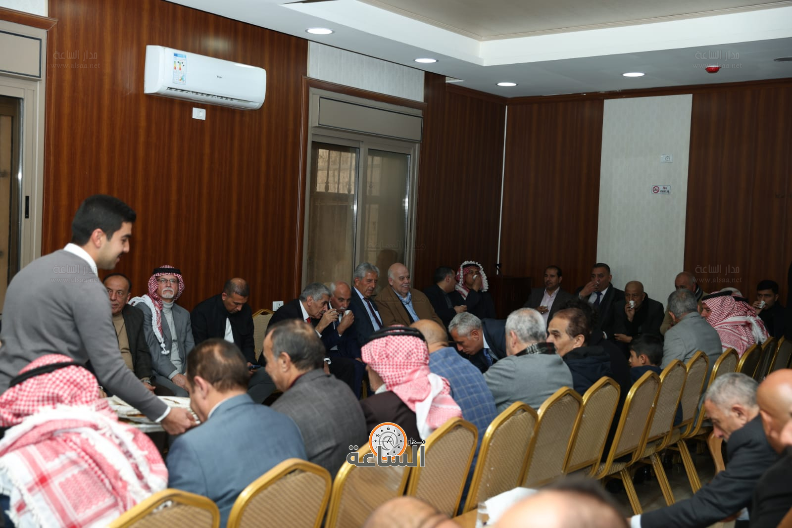 Madar Al-Saa Images 0.6428369407436393