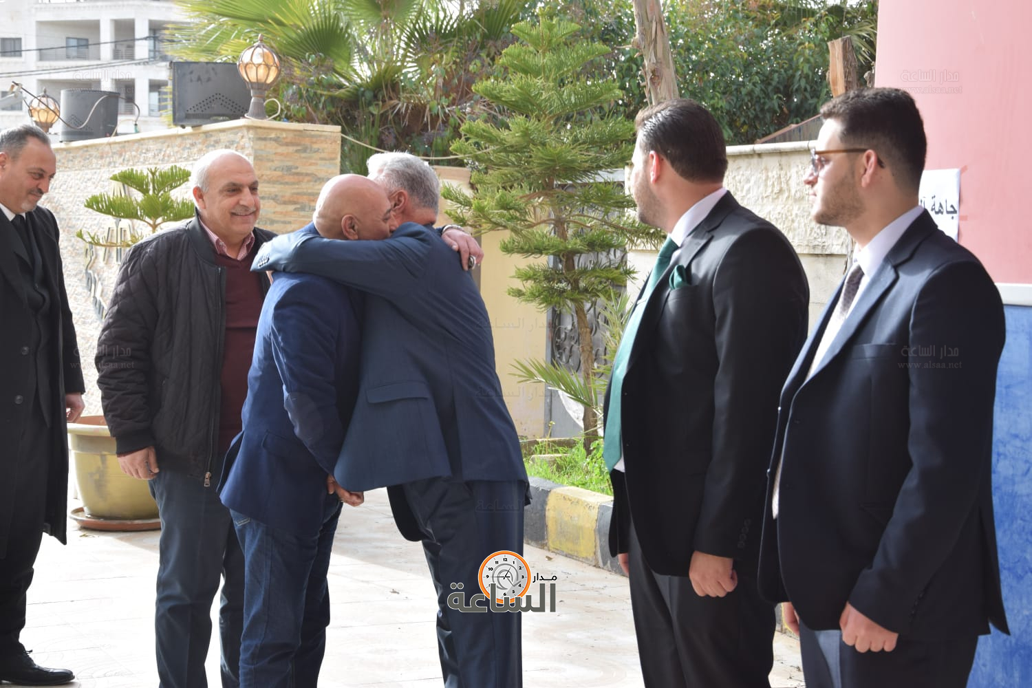 Madar Al-Saa Images 0.40126354510459283