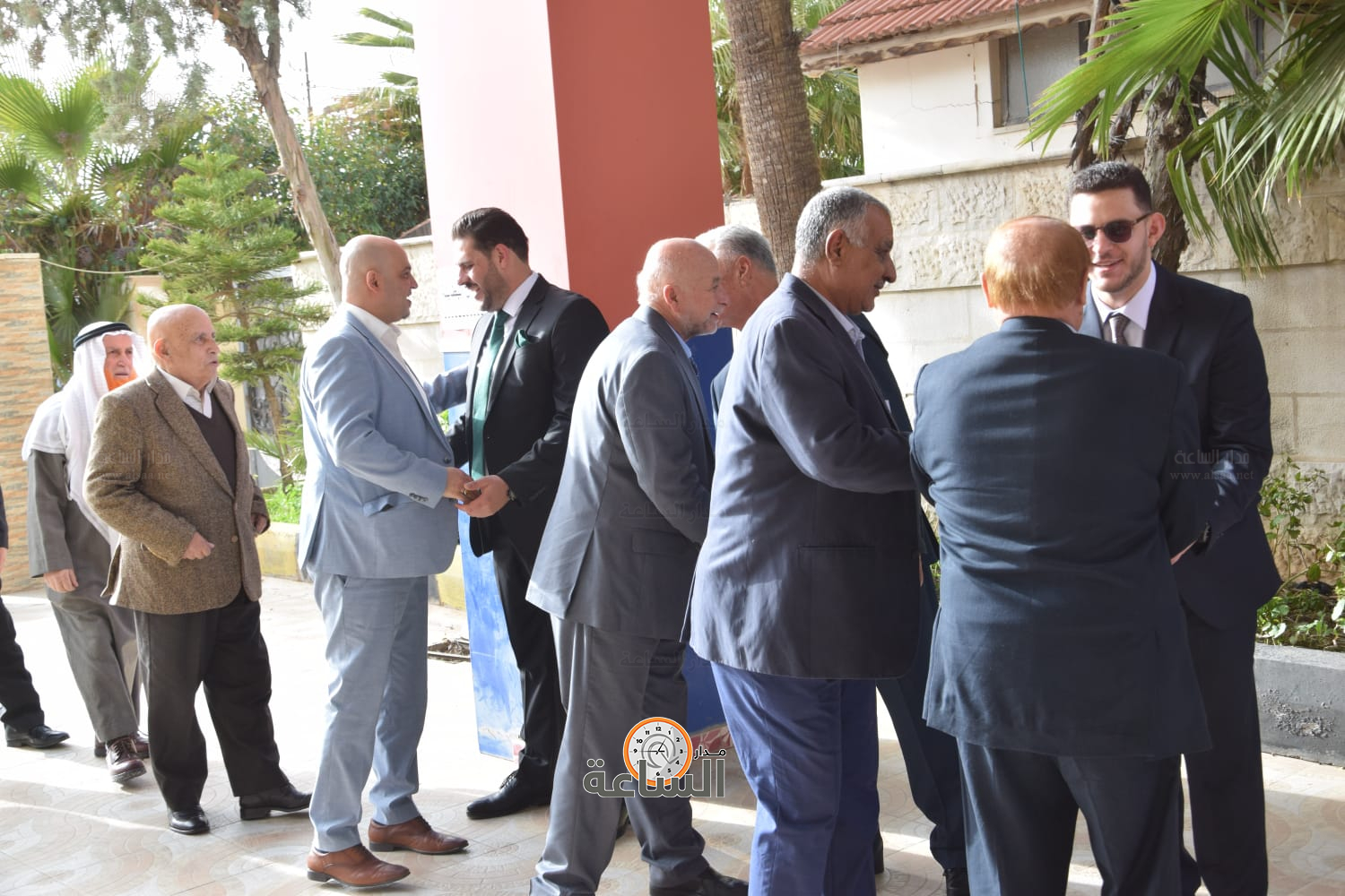 Madar Al-Saa Images 0.4112886882415123