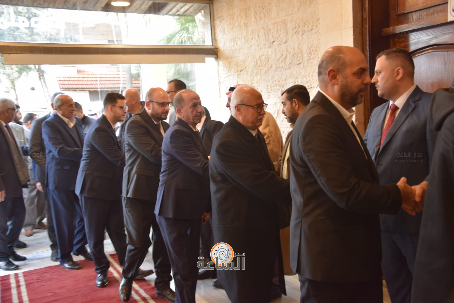 Madar Al-Saa Images 0.8473741405814994