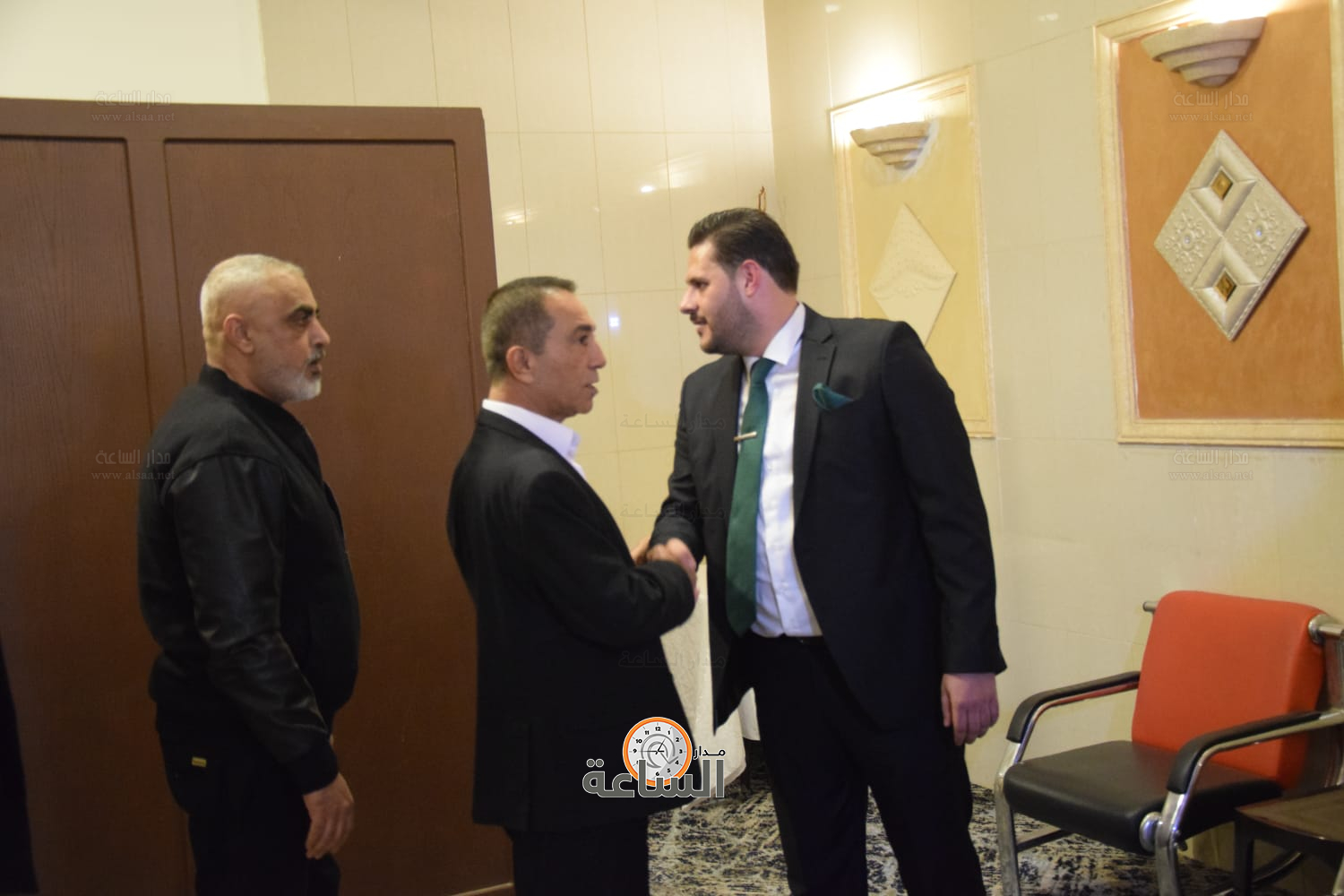 Madar Al-Saa Images 0.384222892359112