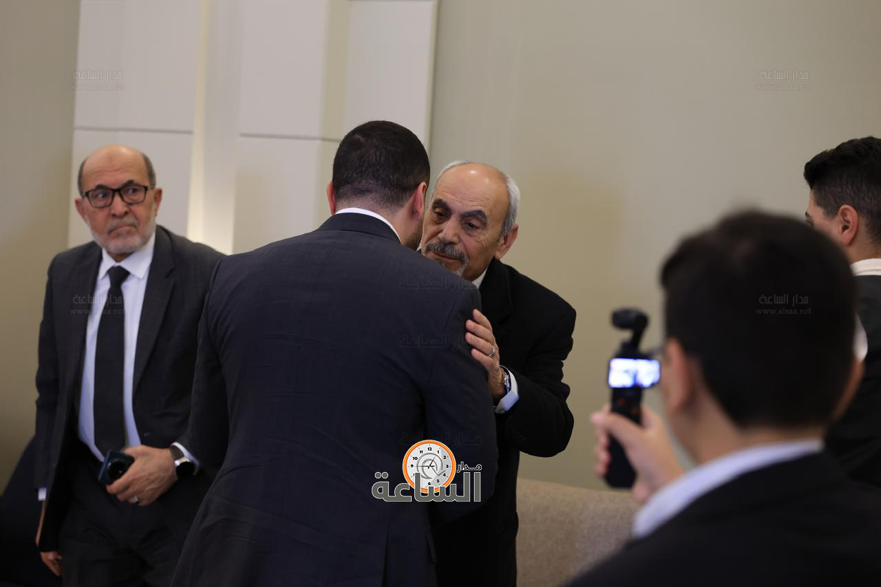 Madar Al-Saa Images 0.6570526494875433