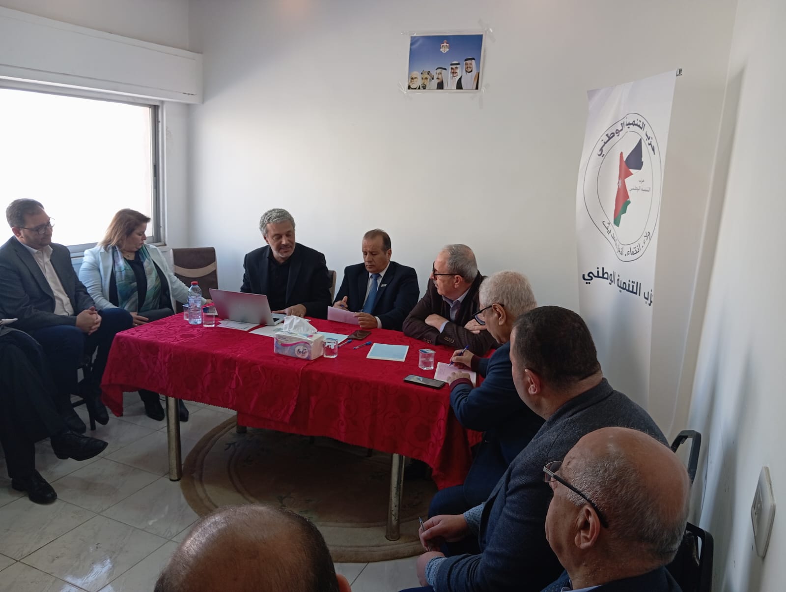 Madar Al-Saa Images 0.3302308272017014