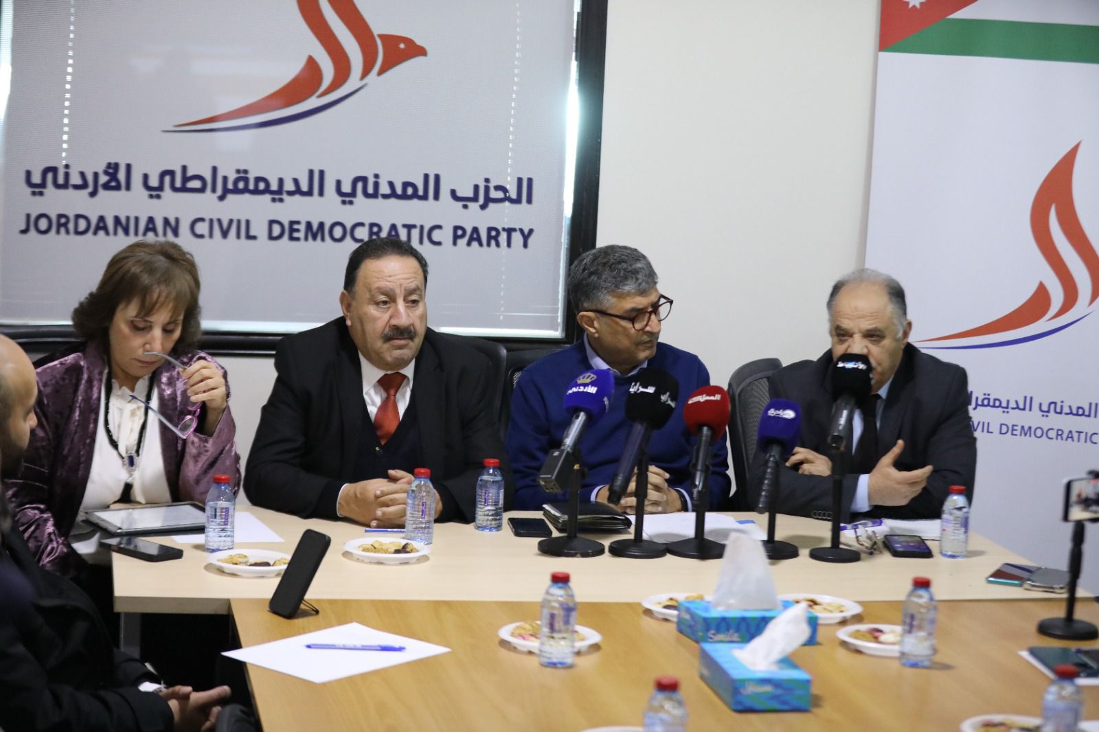 Madar Al-Saa Images 0.5753285392402345