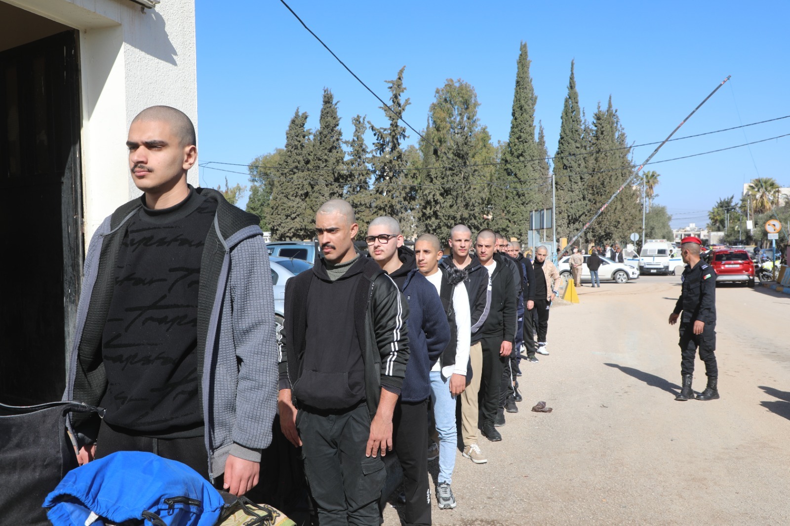 Madar Al-Saa Images 0.4383423828959111