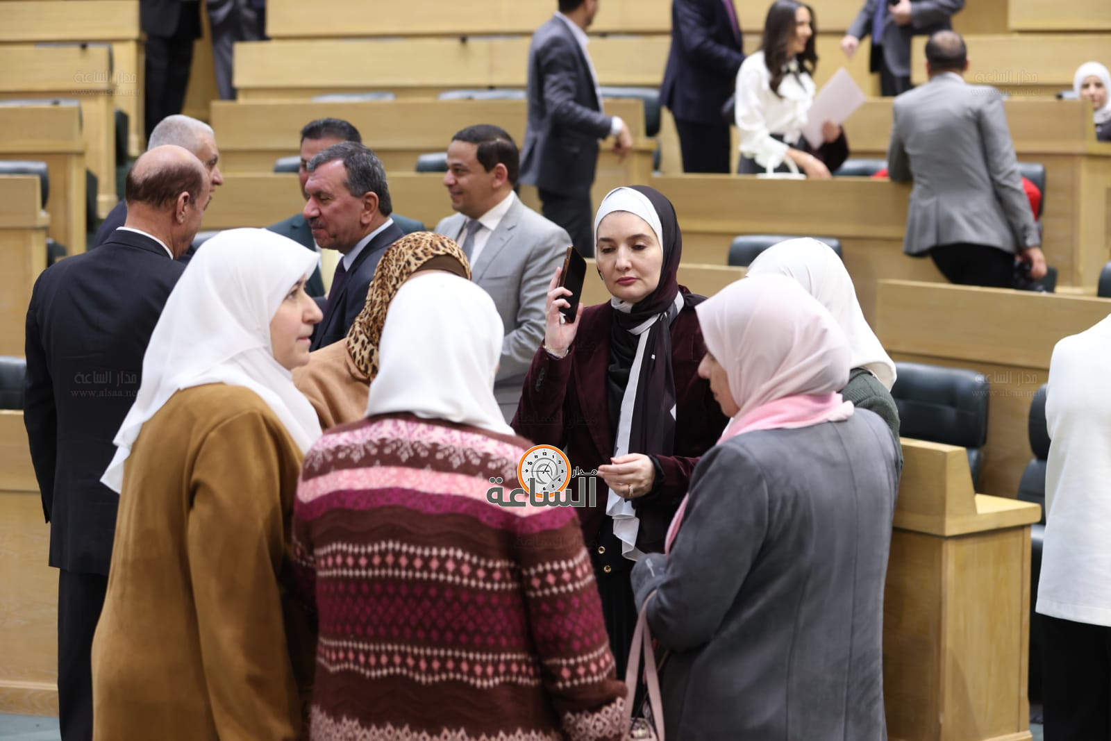 Madar Al-Saa Images 0.9915115425671365