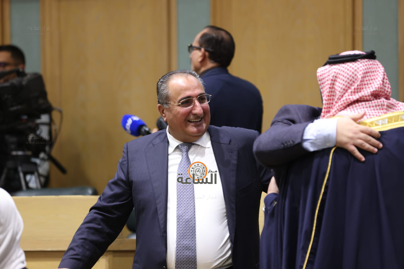 Madar Al-Saa Images 0.38315402101914386