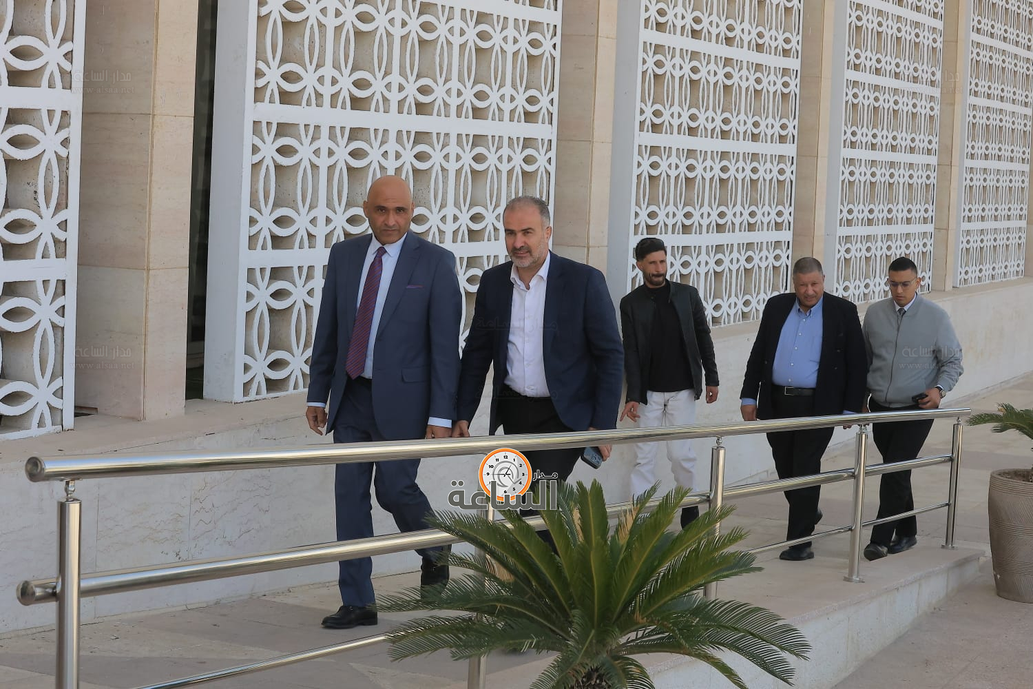 Madar Al-Saa Images 0.22523769244337422