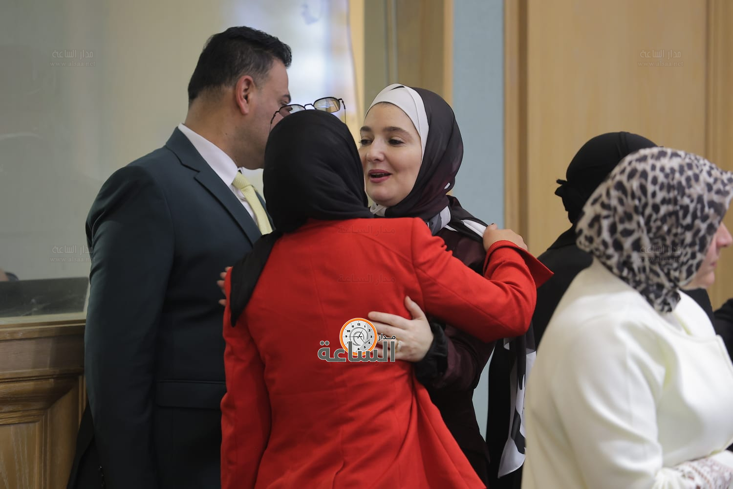 Madar Al-Saa Images 0.0006914442290545386